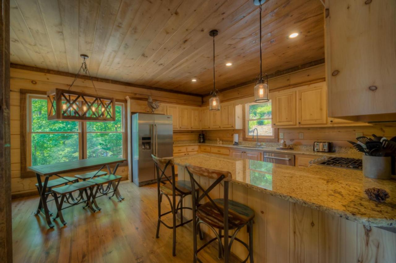 Sleepy Bear Hideaway Villa Blue Ridge Eksteriør billede